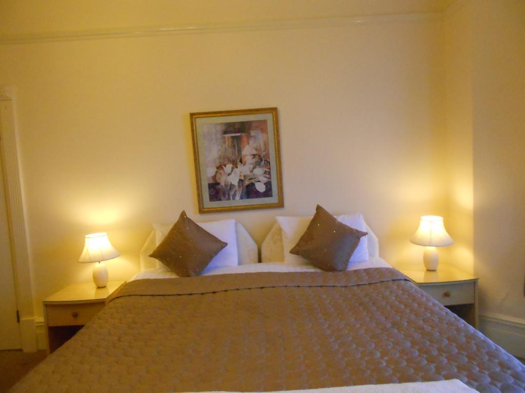 Marlborough Guest Accommodation Вітлі-Бей Номер фото