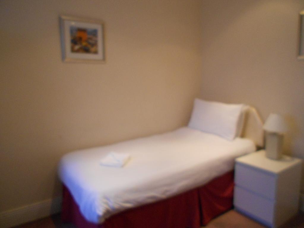 Marlborough Guest Accommodation Вітлі-Бей Номер фото
