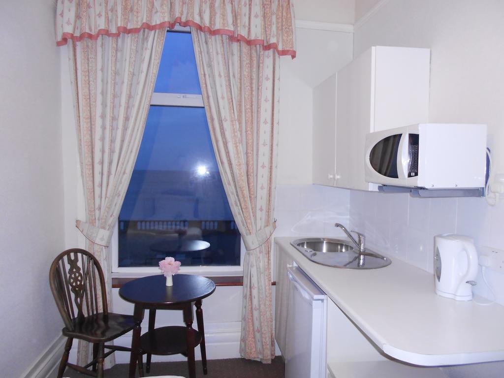 Marlborough Guest Accommodation Вітлі-Бей Номер фото